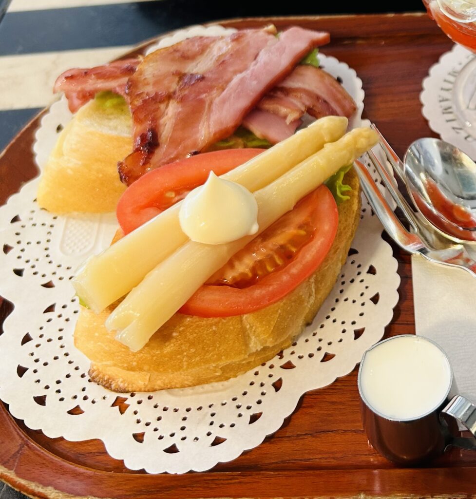 神戸一人旅♡喫茶と水族館で映え写真